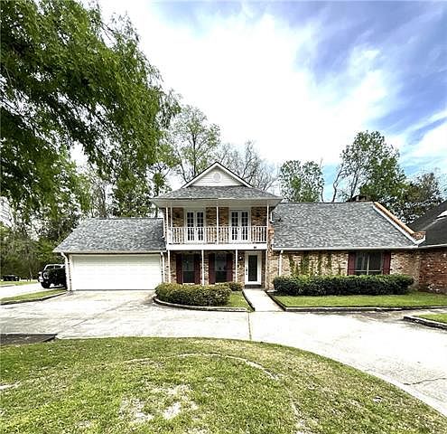 1st image of 105 Wildwood Dr #105