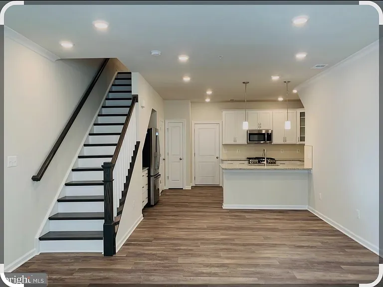 22498 Radford Point Ter — Photo 1
