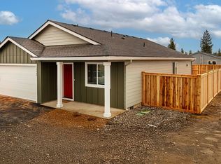 16649 Blue Pine St, La Pine, OR 97739