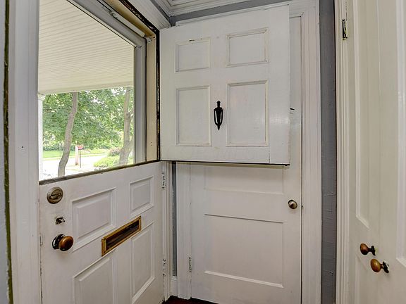 3rd image of 222 Woodland Ave #224