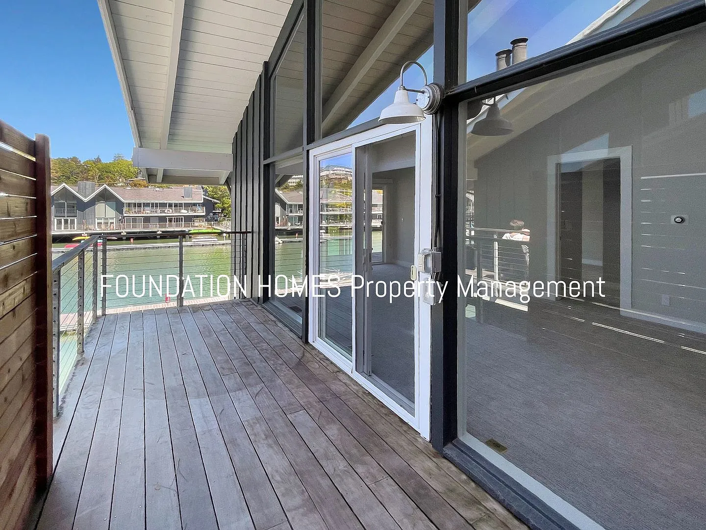 Video - Live Off A Marina - High-End Finishes - Balcony - Foundation — Photo 3