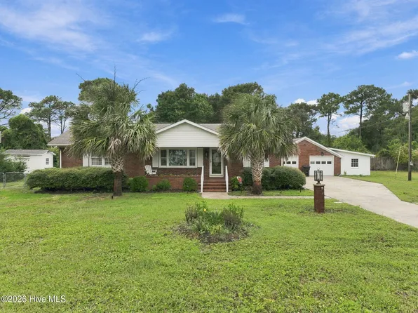 123 Willis Drive, Harkers Island, NC 28531
