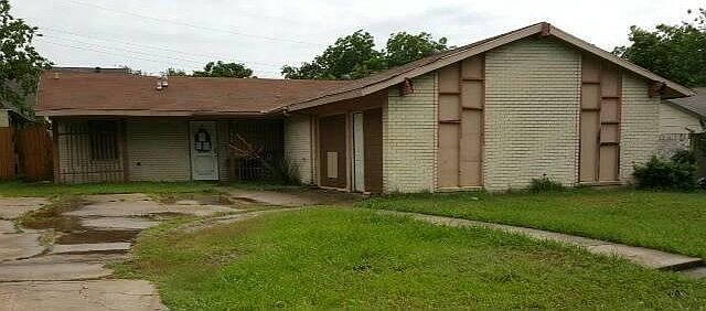 1st image of 9619 Bluffcreek Dr