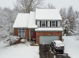 2541 Hilltop Ln, Howell, MI 48843