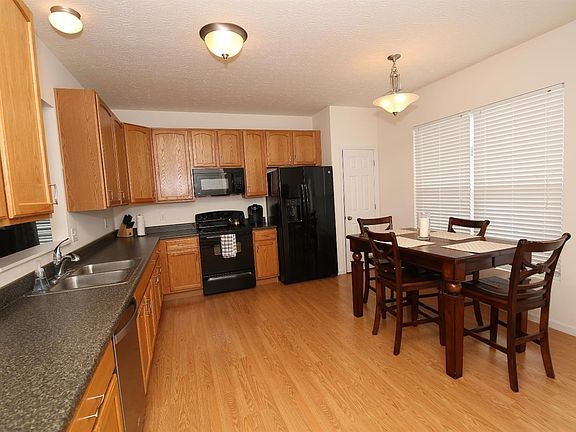 2nd image of 4157 S Yorkshire Sq