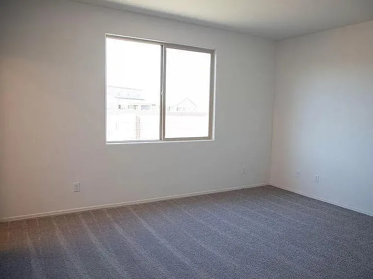 10671 W Harrigan Dr — Photo 6