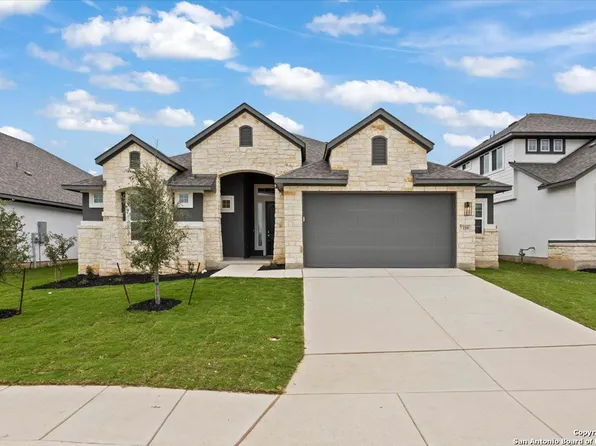 118 Canyon Live Oak, Seguin, TX 78132