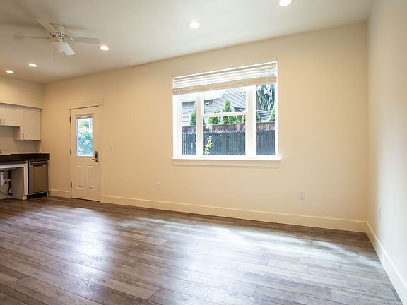 4th image of 8015 N Oswego Ave #2
