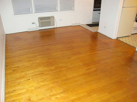 4th image of 4309.1 W 95th St #Oak