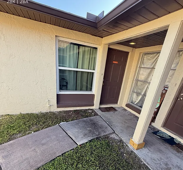 4521 Leucadendra Dr #4521 — Photo 2
