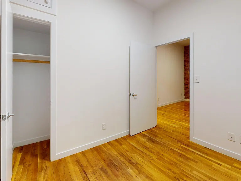 312 E 91st St #1R — Photo 12