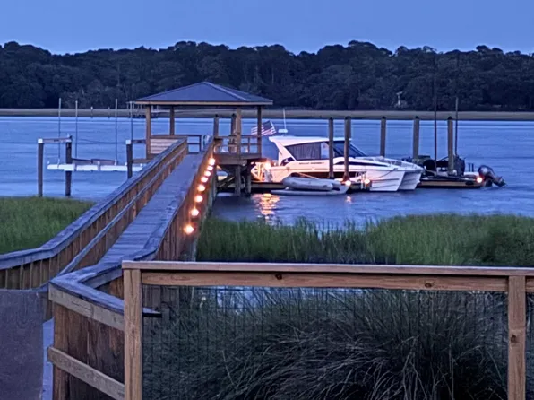 18 Sheffield Ave, Beaufort, SC 29907