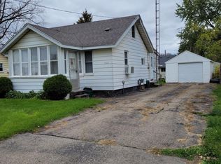 1112 W Bergin Ave, Flint, MI 48507