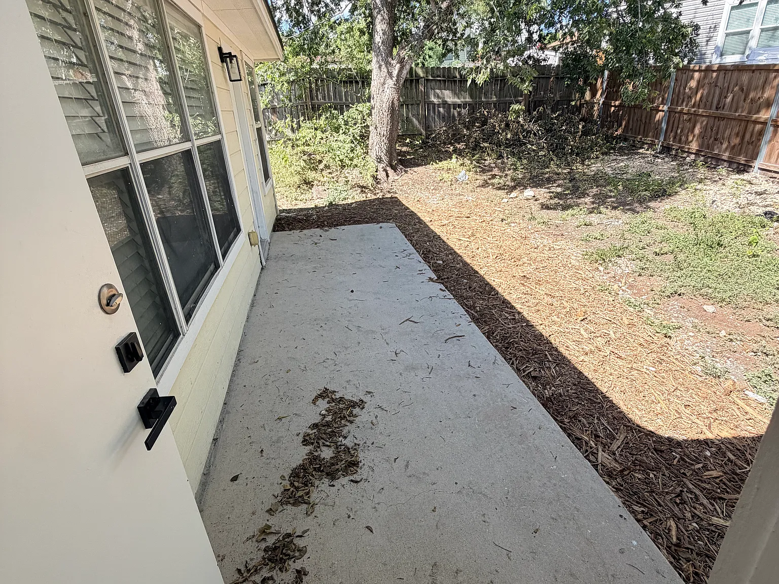 3 bed, 1250 sqft, $1,800 — Photo 4