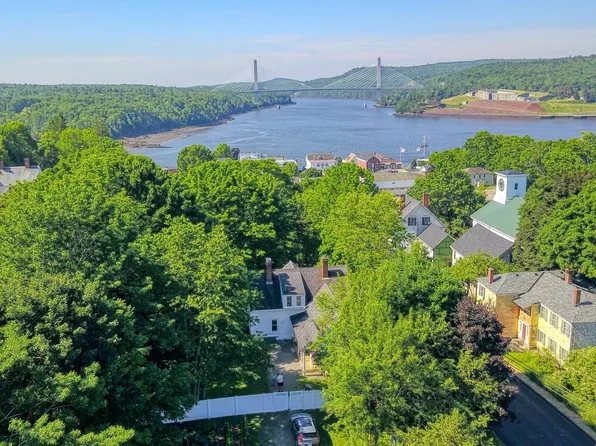 35 Central Street, Bucksport, ME 04416