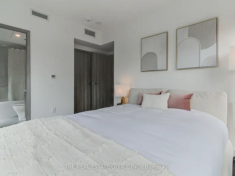 1 Concord Cityplace Way #611 — Photo 25