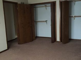 1762 Pickwick Ln, Glenview, IL 60026