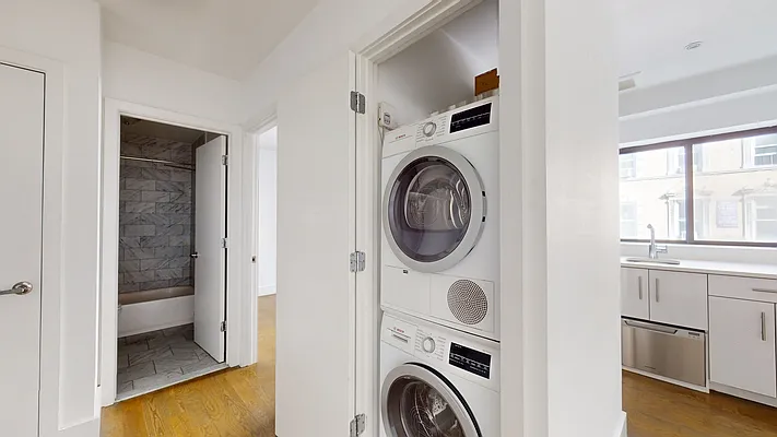 Rented by REAL New York | media 9