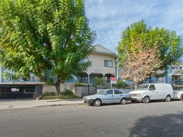 Loma Verde, 7233 Loma Verde Ave APT 216, Canoga Park, CA 91303