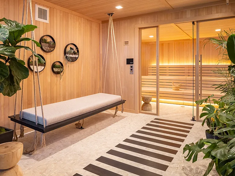 Sauna and Solarium