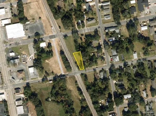 100 E Jordan St, Pensacola, FL 32503
