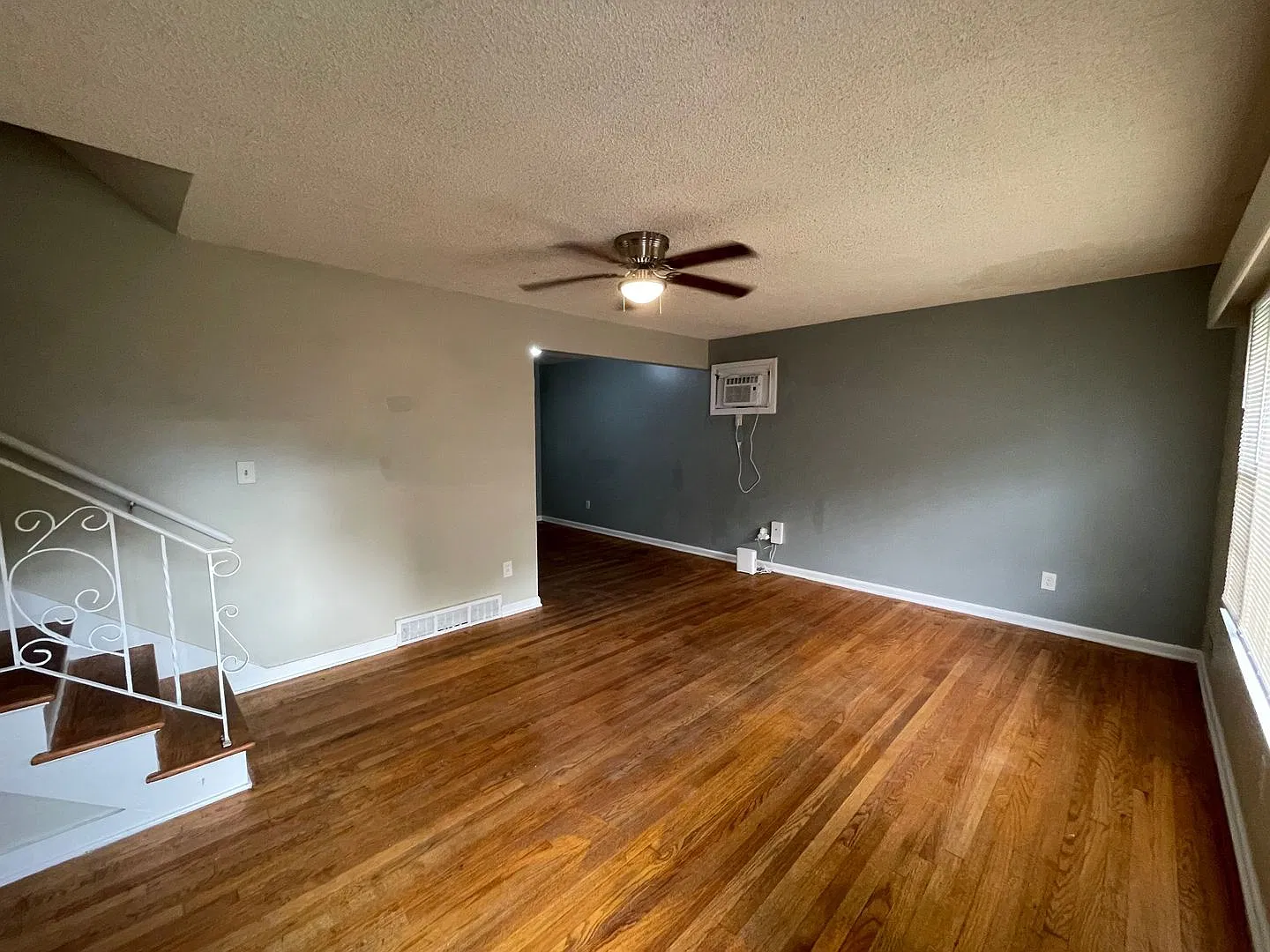 So much character with this 2 bed / 1.5 bath DUPLEX unit with a spacious layout and convenient fe... — Photo 2