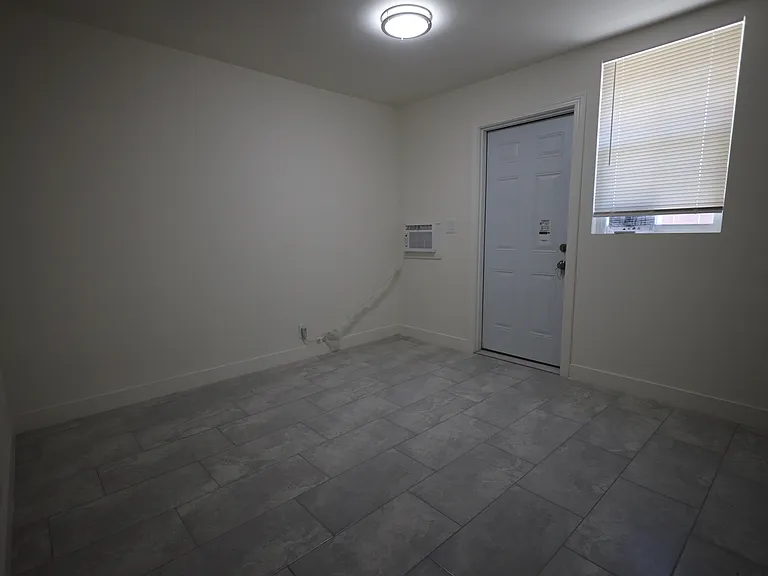 4156 N La Rica Ave #1/4 — Photo 19