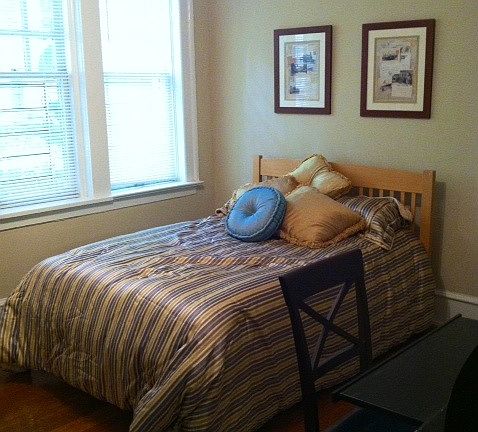 2nd bedroom