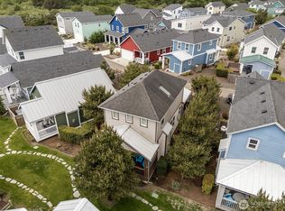 422 Vine Maple Ln SW, Ocean Shores, WA 98569