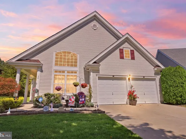 14 Jackson Dr, Egg Harbor Township, NJ 08234