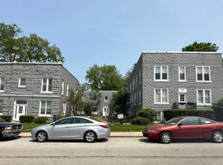405 Monroe St #155CBF8F3, Valparaiso, IN 46383