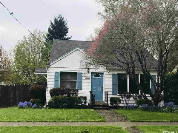 1015 18th St NE, Salem, OR 97301