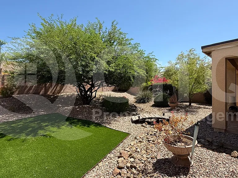 2314 W Spur Dr — Photo 3