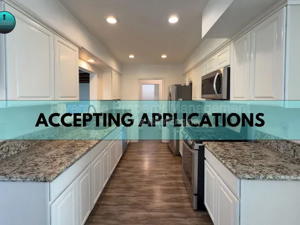 9817 Olive St, Bloomington, CA 92316