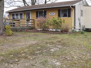 589 Alfred Ln, Toms River, NJ 08753