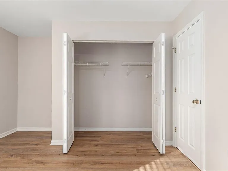 9755 SW 52nd Rd — Photo 36