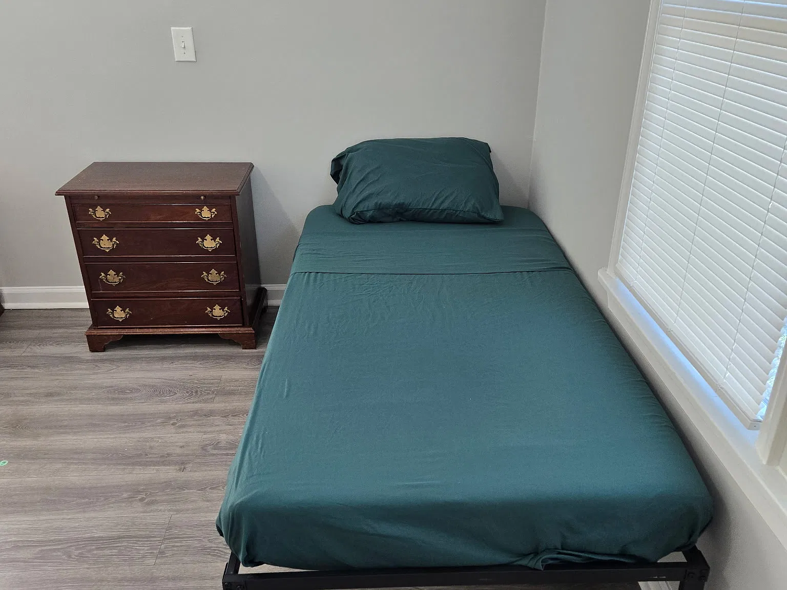 3133 Cochrane Dr — Photo 2