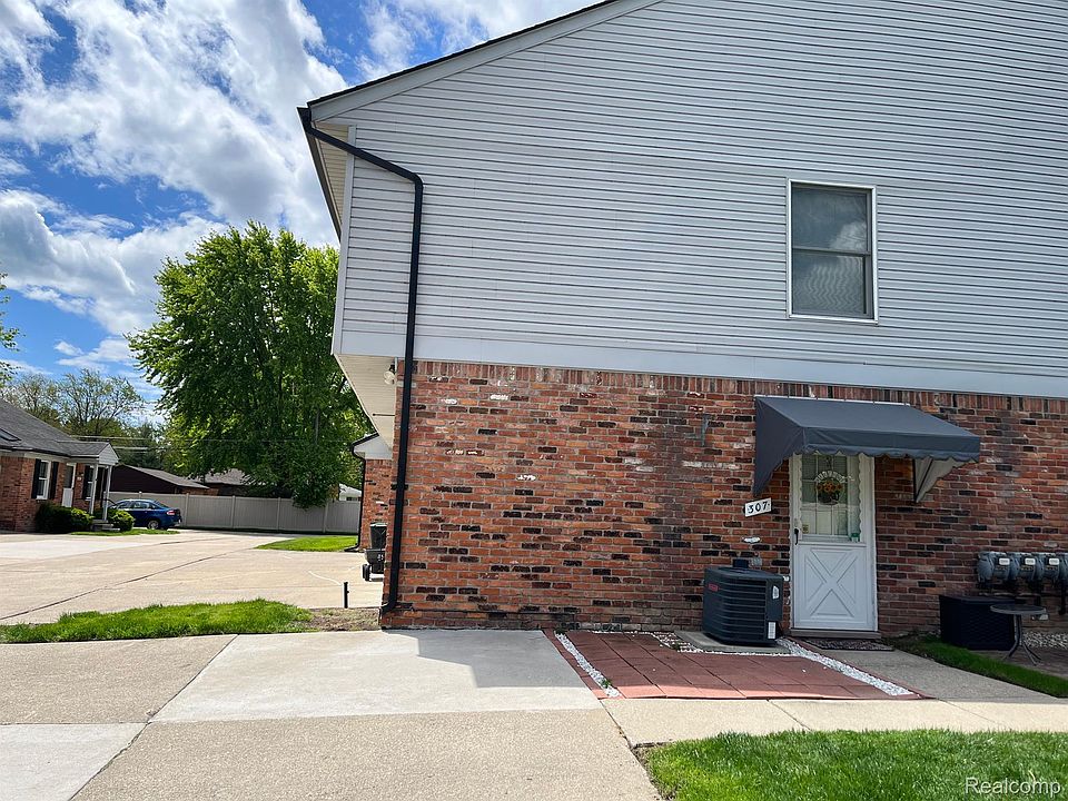 1st image of 307 Bon Brae Ct