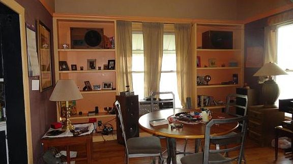 3rd image of 238 W Hayes St