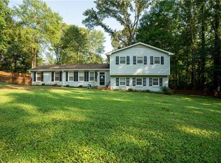 4798 Mary Dale Ct SW, Lilburn, GA 30047