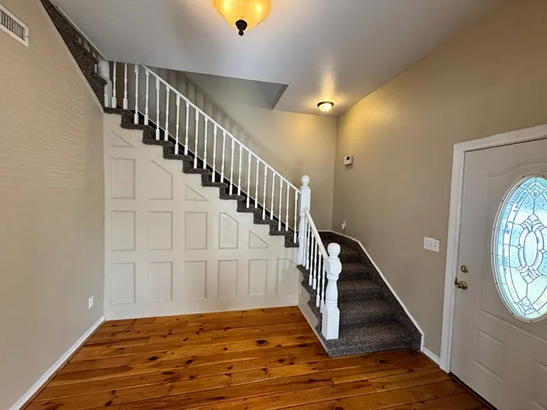 826 W Kansas Ave — Photo 8