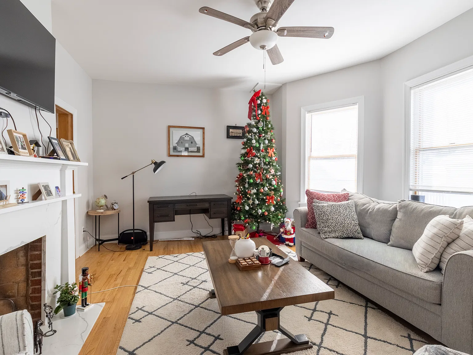 2 bed, $3,200 — Photo 4