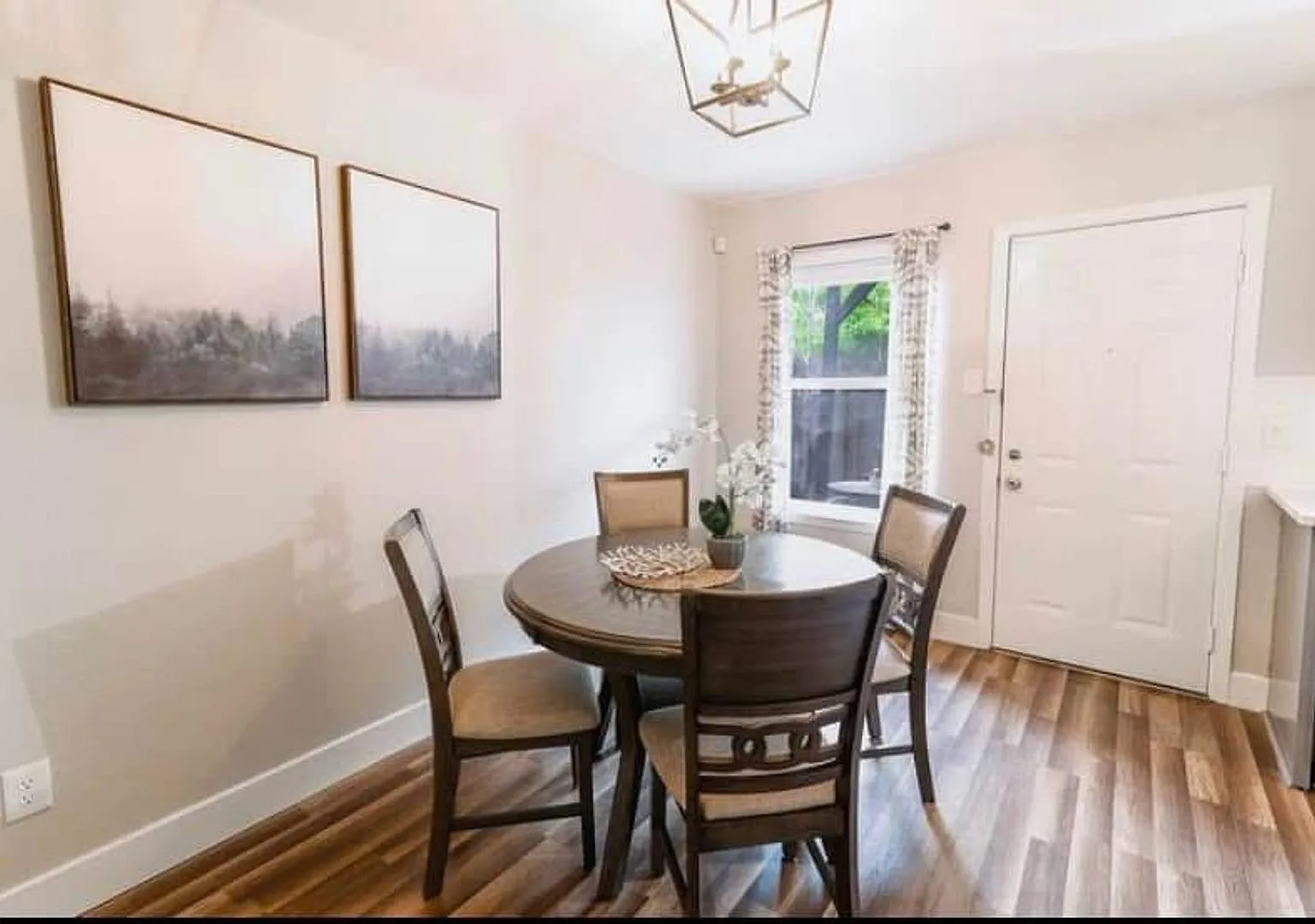 200 Laurel Drive — Photo 3