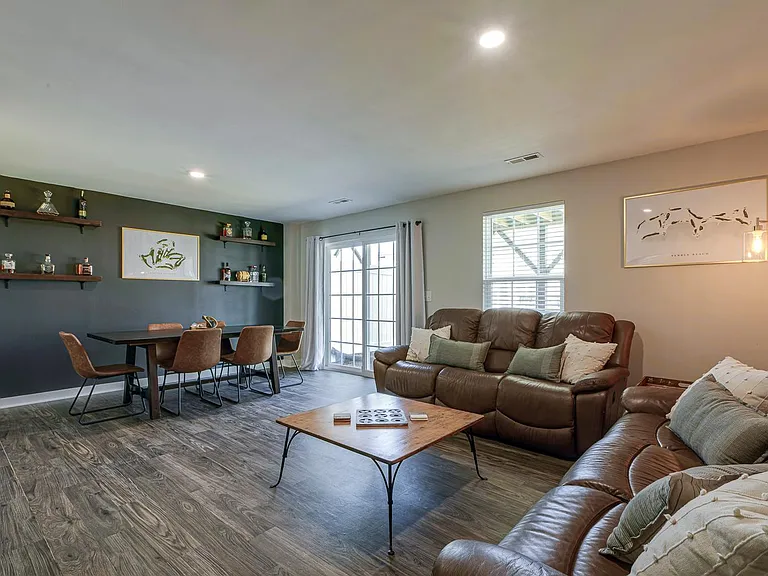 241 Misty Pike Dr — Photo 9