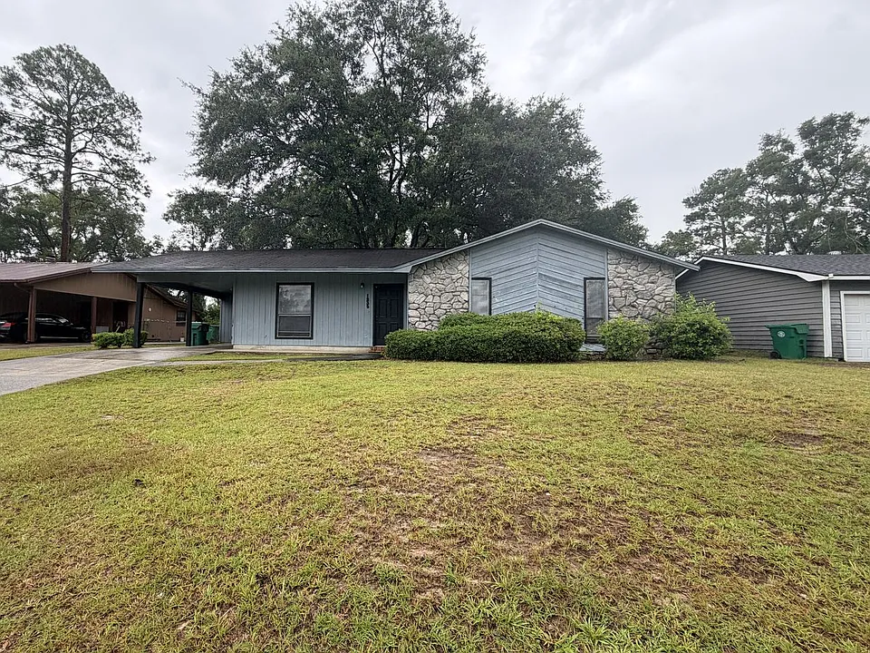 1235 Ponderosa Dr