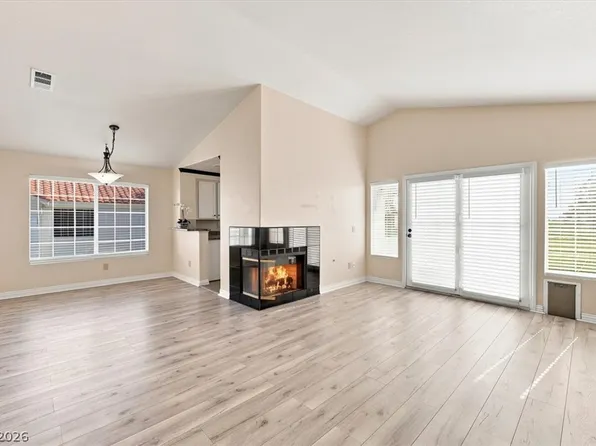 5201 S Torrey Pines Dr Unit 1244, Spring Valley, NV 89118