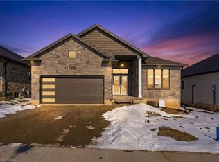 6 Patten Dr, Saint George, ON