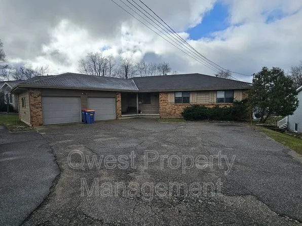 2260 Leonard St NE, Grand Rapids, MI 49505