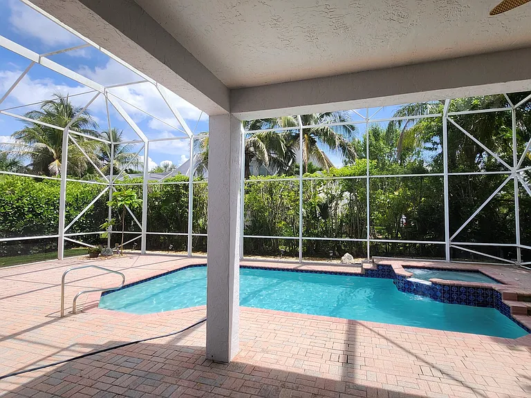 11206 Maritime Ct — Photo 12