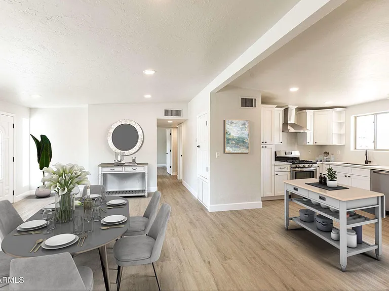 2571 E Captain Dreyfus Ave — Photo 4